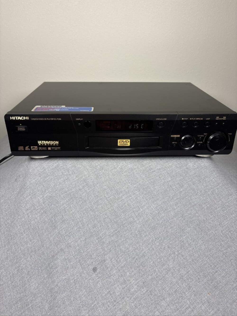 Hitachi DVD Player Model DV-P250U Dolby Digital Component Video Output